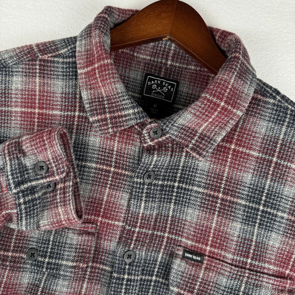 Dark Seas Flannel Shirt Mens Medium Plaid Long Sleeve Button Up Flap Pockets - Picture 1 of 9